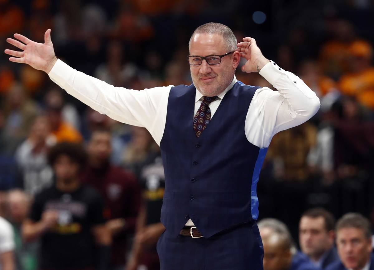Texas A&M coach Buzz Williams